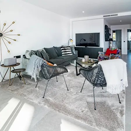Lae7bi- Apotel Hills By Roomservices * Estepona